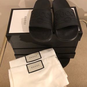 Gucci logo rubber slide sandals